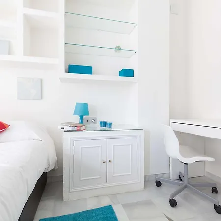 Apartment Cozy&modern,historic Centre Of Ac/wifi,4px *