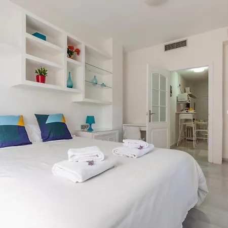 Cozy&modern,historic Centre Of Ac/wifi,4px *