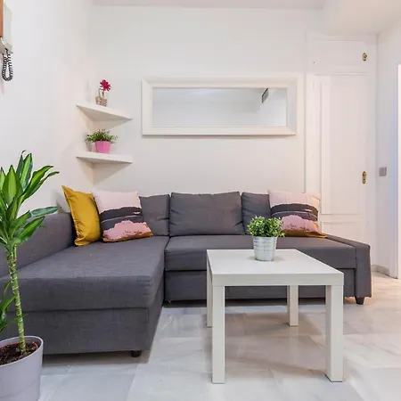 Apartment Cozy&modern,historic Centre Of Ac/wifi,4px